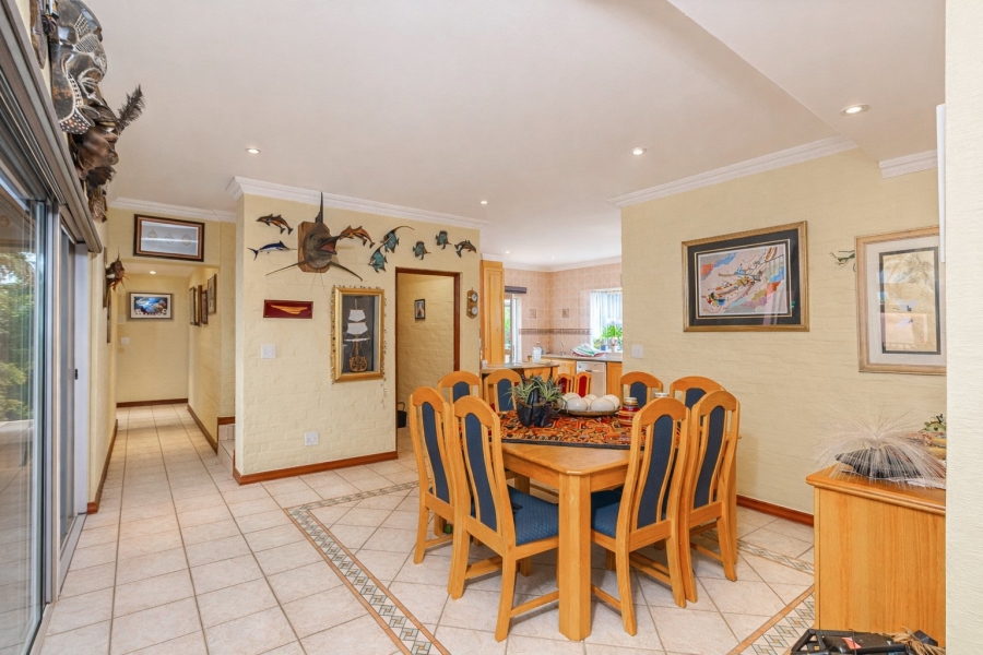 4 Bedroom Property for Sale in Caribbean Beach Club North West